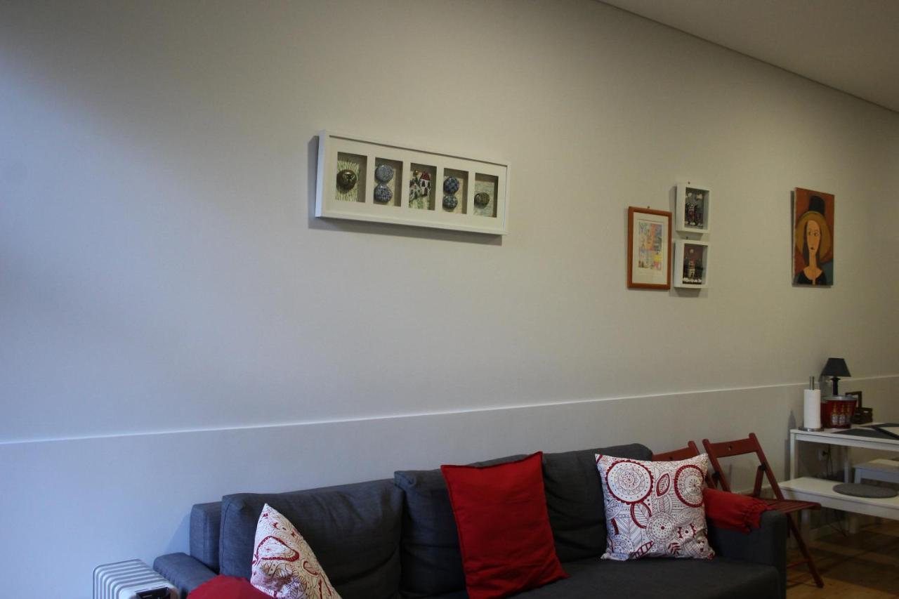 Practical And Comfortable Apartment With Garden Porto Bagian luar foto