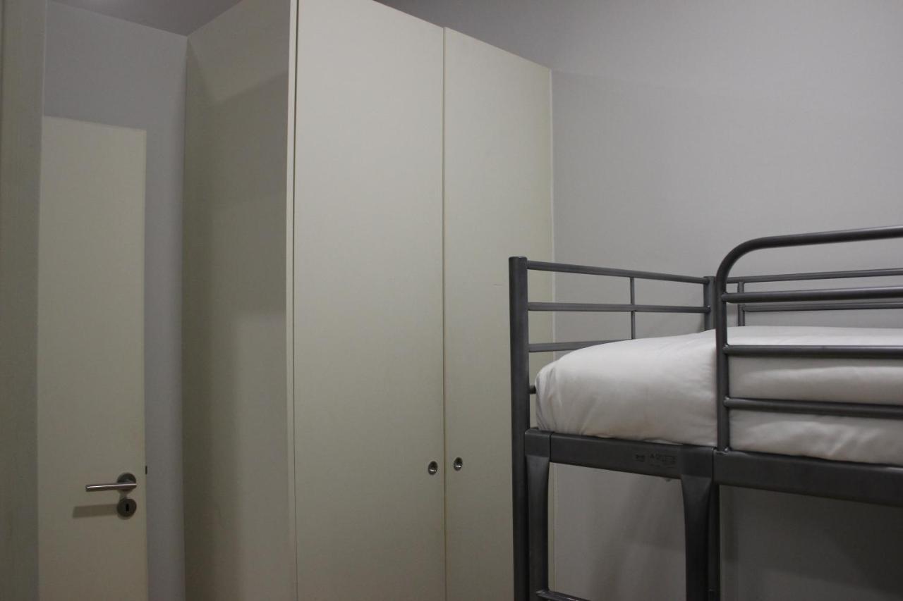 Practical And Comfortable Apartment With Garden Porto Bagian luar foto