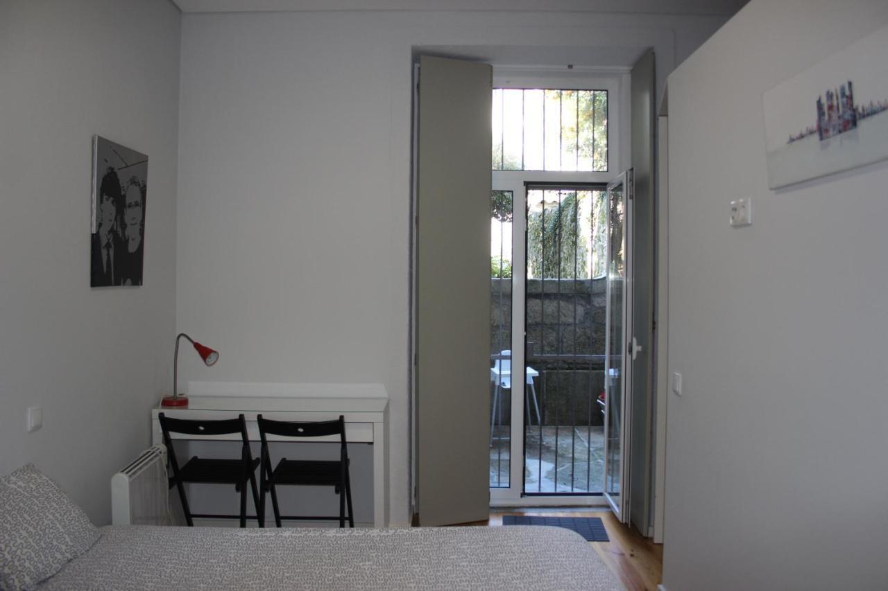 Practical And Comfortable Apartment With Garden Porto Bagian luar foto