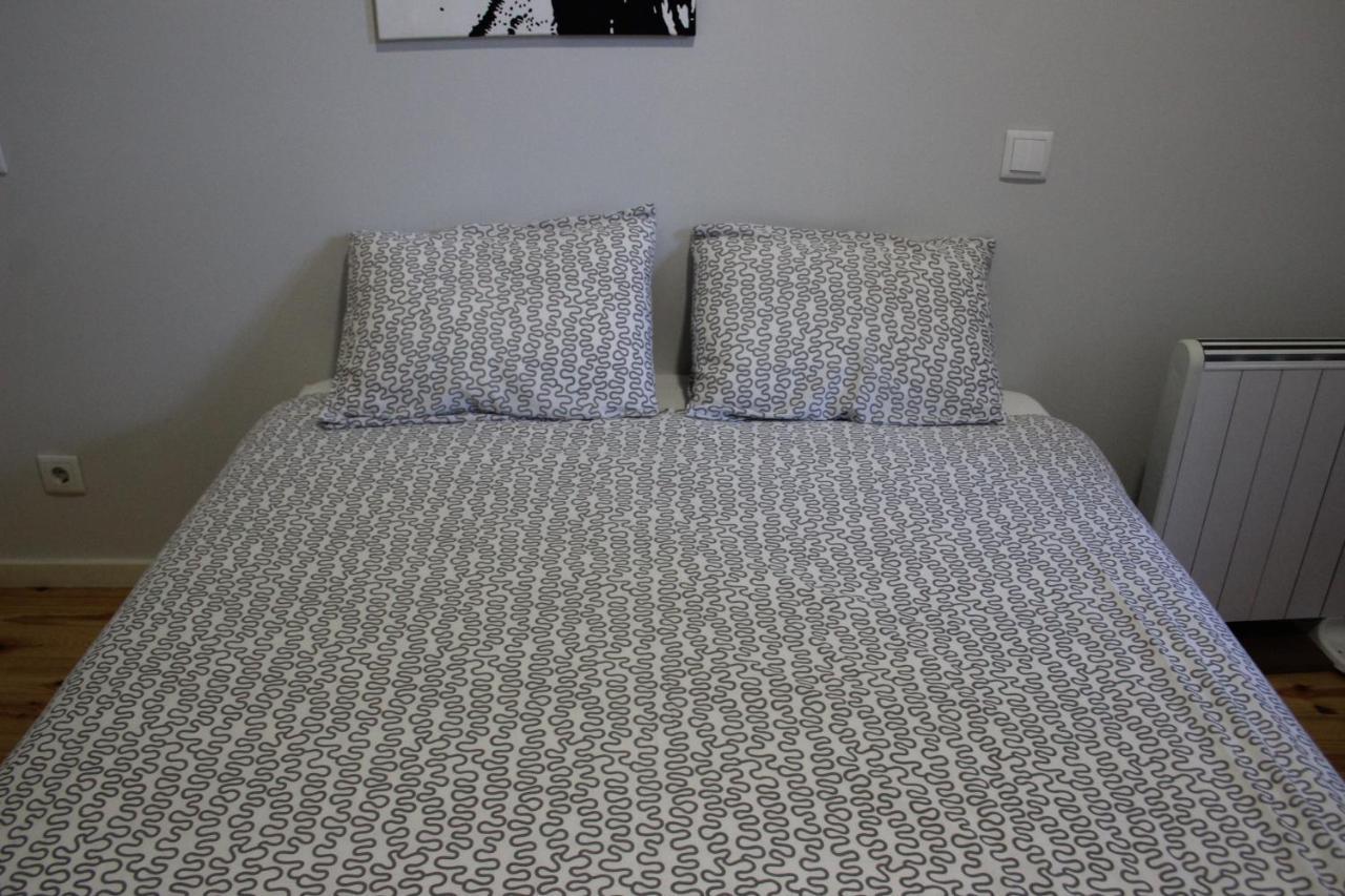 Practical And Comfortable Apartment With Garden Porto Bagian luar foto